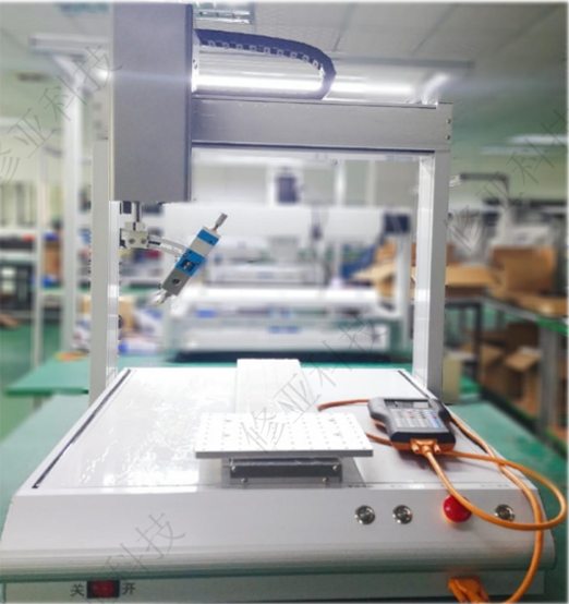 Máy chích keo tự động trục R - 1 Trạm